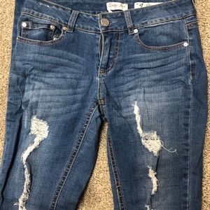 ripped jeans size 7